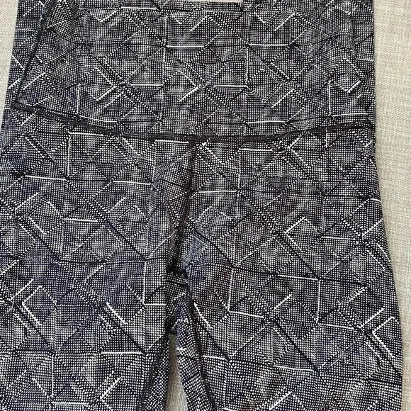 Lululemon Wunder Under Low-Rise Tight ( Full-On - Picture 7 of 11